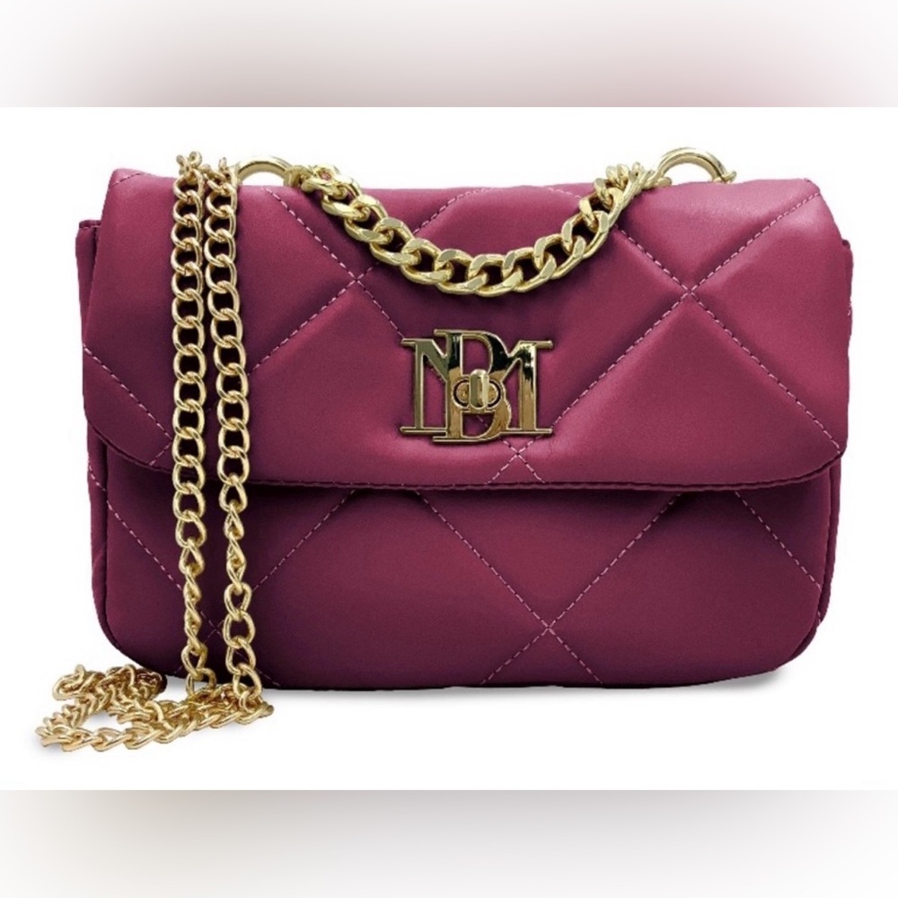 Badgley Mischka Purse ✨